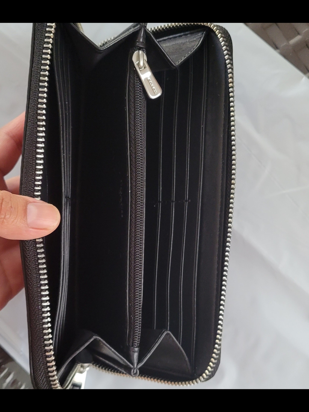 NWT Coach Red & Black Buffalo Check Zip Wallet - Picture 3 of 5